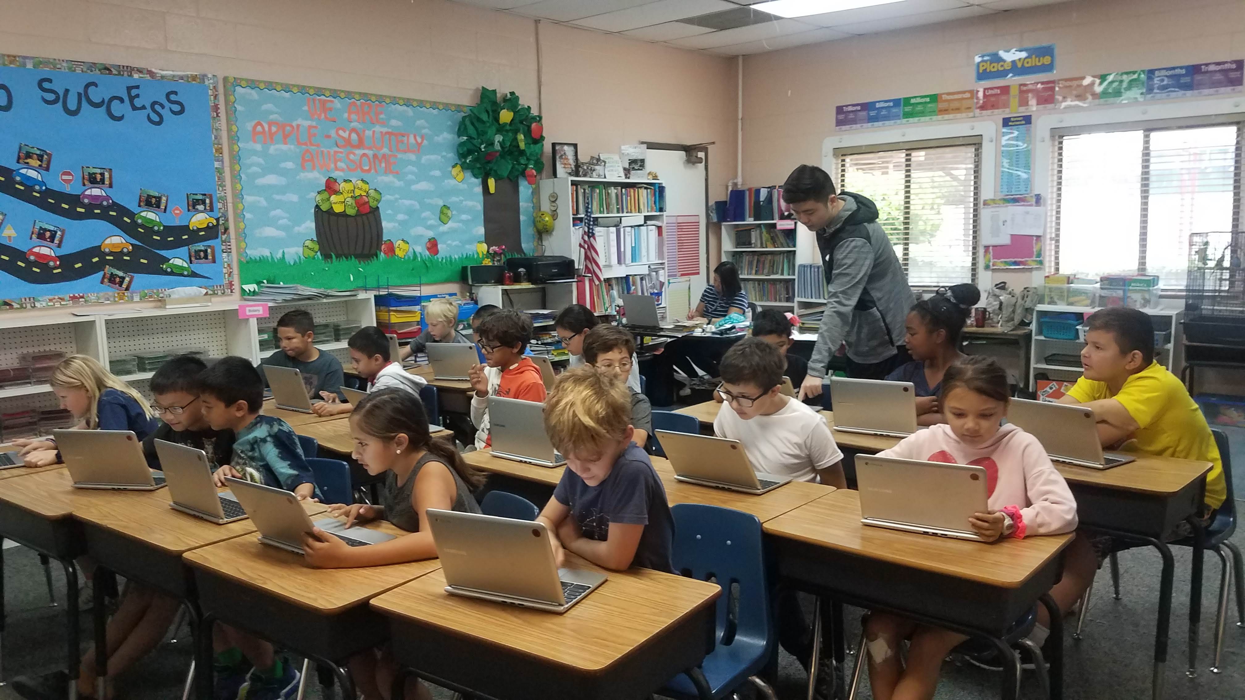 STEM Technology Class for Third and Fourth Graders